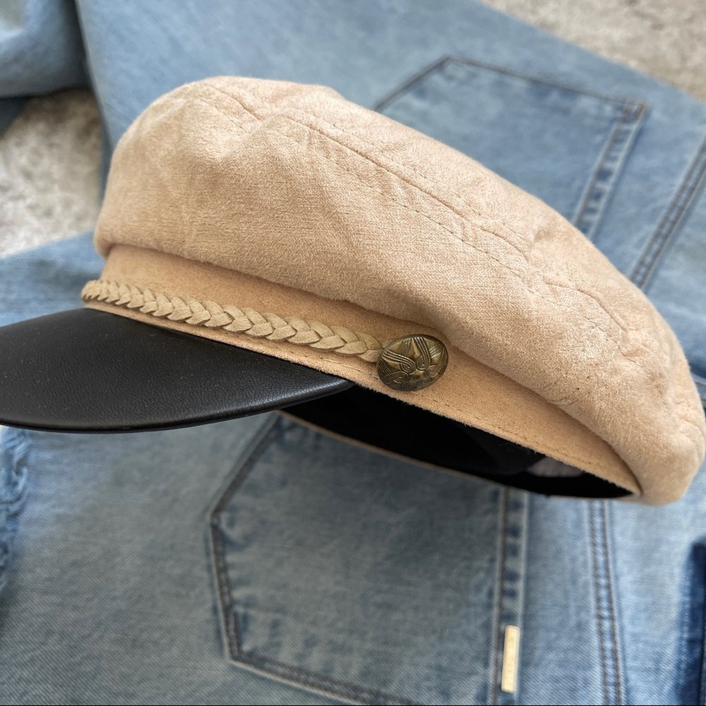 Baker boy cap